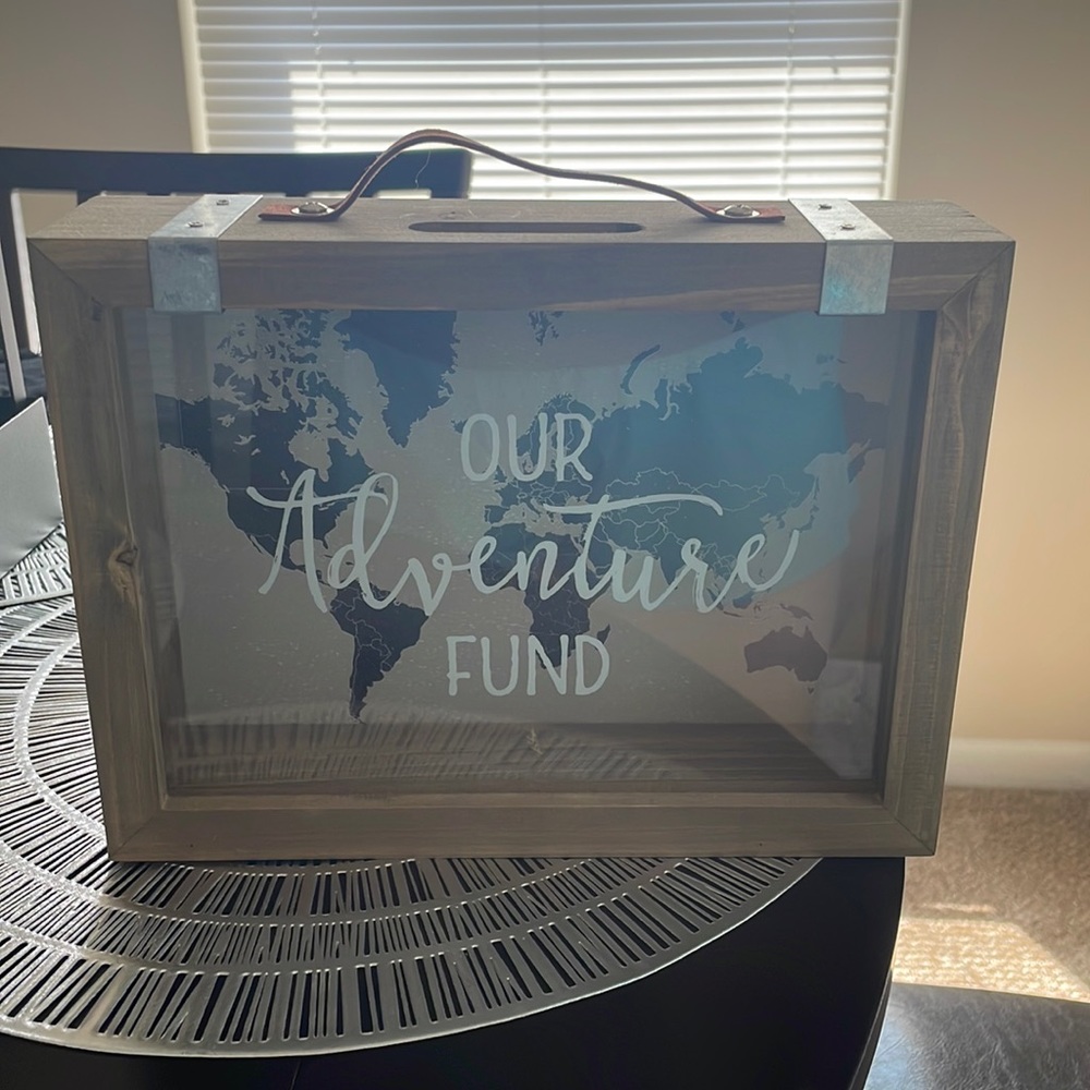 ADVENTURE FUND BOX